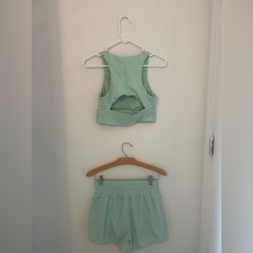All in Motion Light Green Activewear Set
